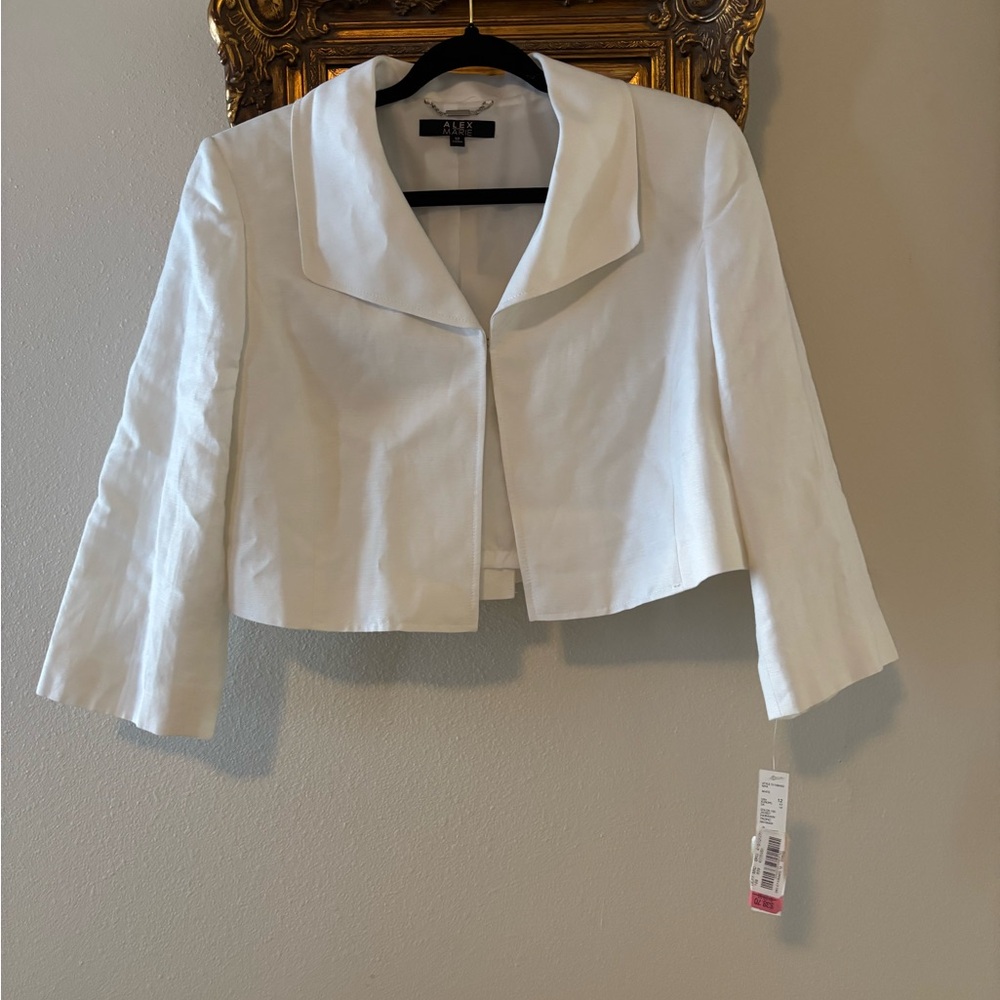 Alex Marie White Cropped Blazer